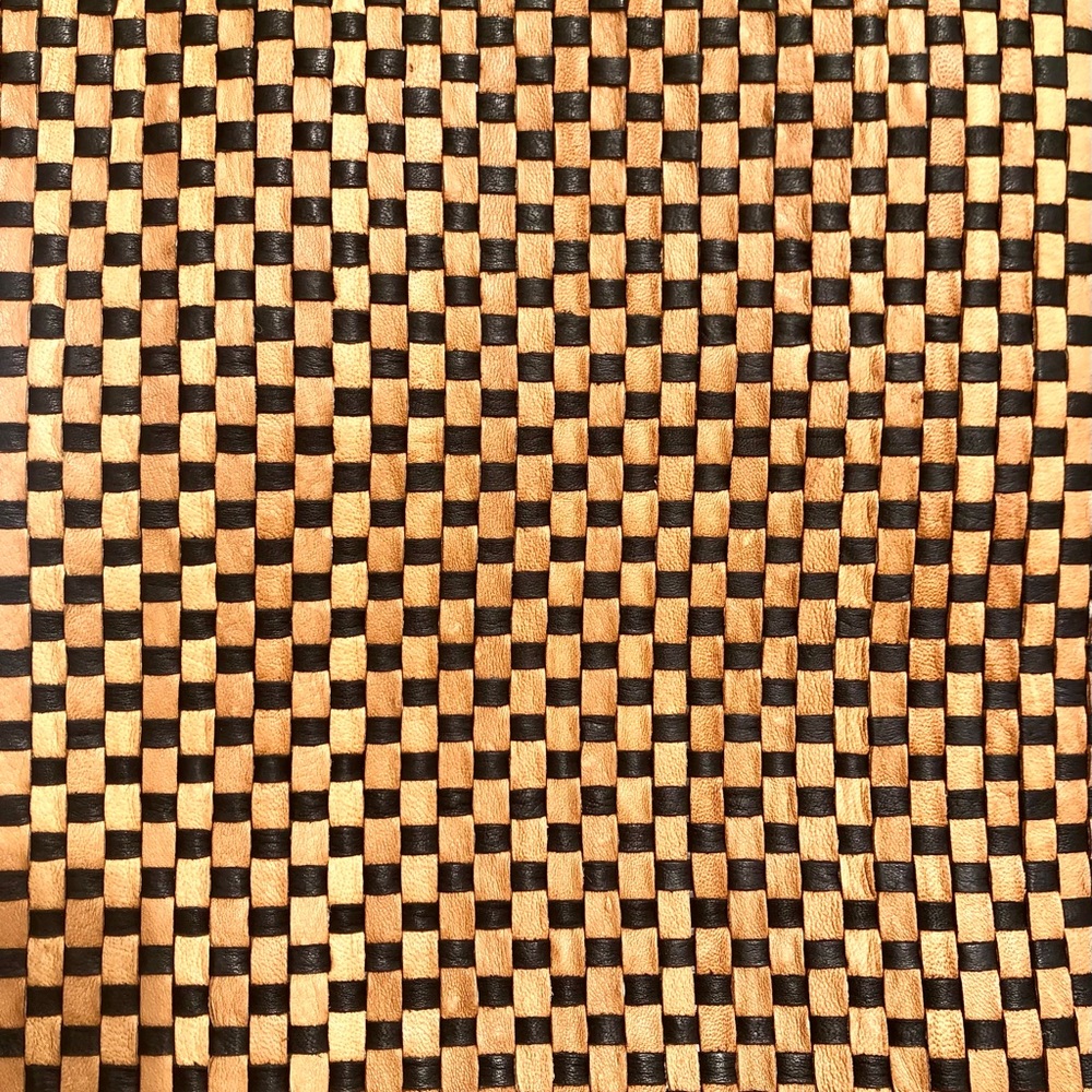 KB Colombian Hand Woven Leather Checkered Shoulder Purse (Natural/Black/1025) - Picture 6 of 6